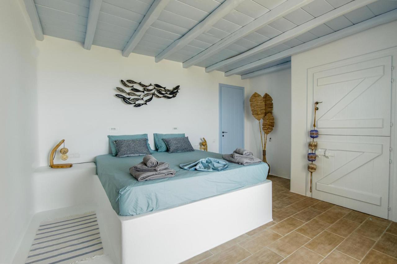 Villa Rossi Paros Luxury Apartments And Suites Drios Bagian luar foto
